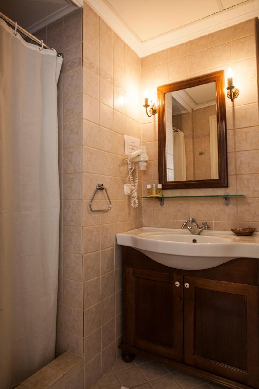 Nostos Guesthouse Kýthira エクステリア 写真