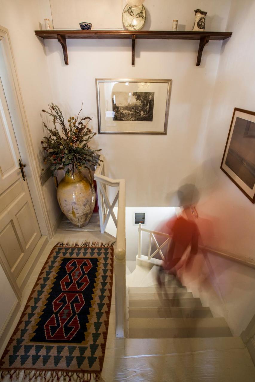 Nostos Guesthouse Kýthira エクステリア 写真
